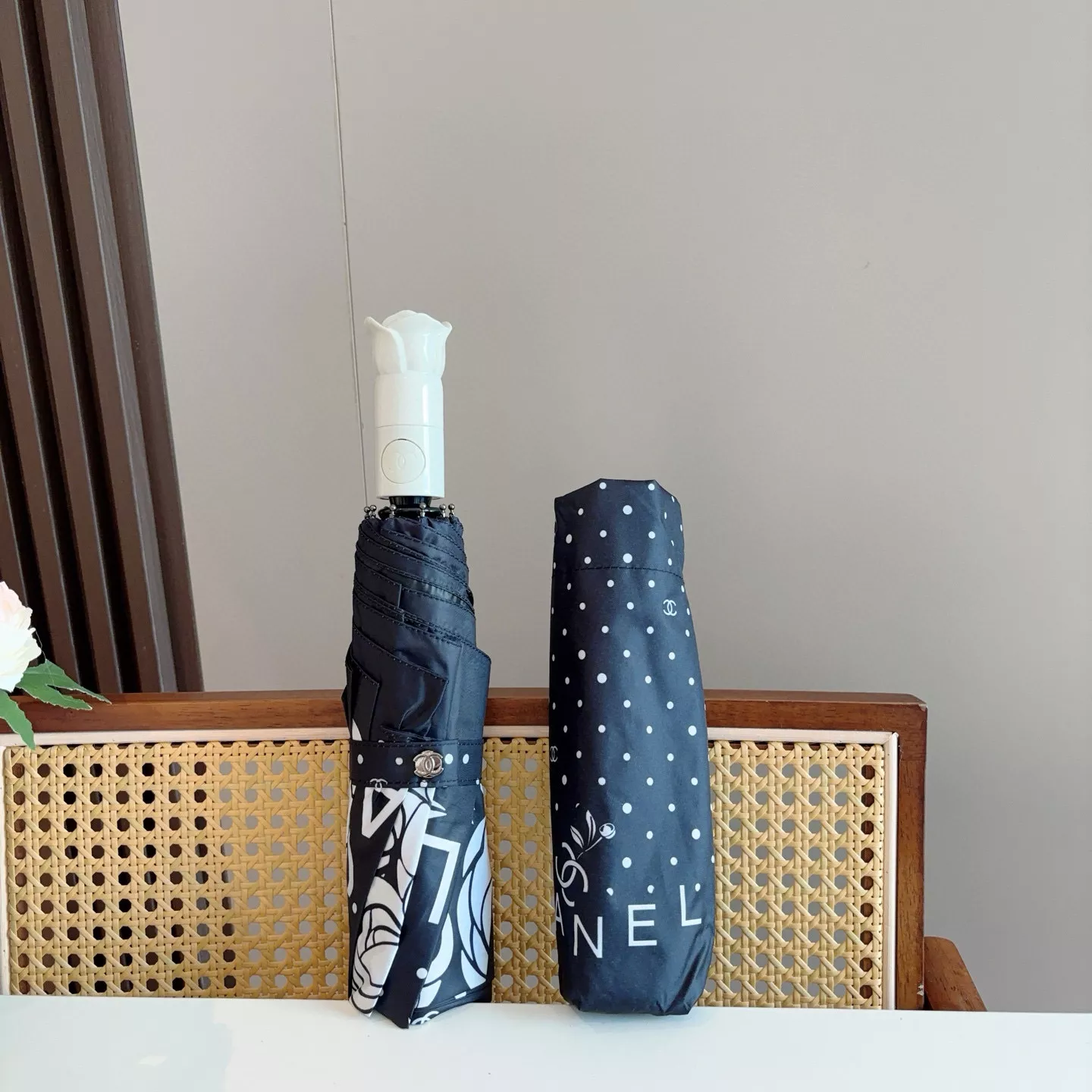 StreetReady 1574 Chanel Umbrellas - Image 4