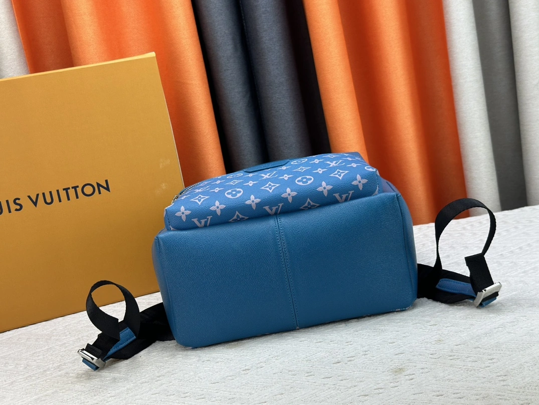 StreetReady 1700 Louis Vuitton AAA Quality Backpacks For Unisex - Image 5