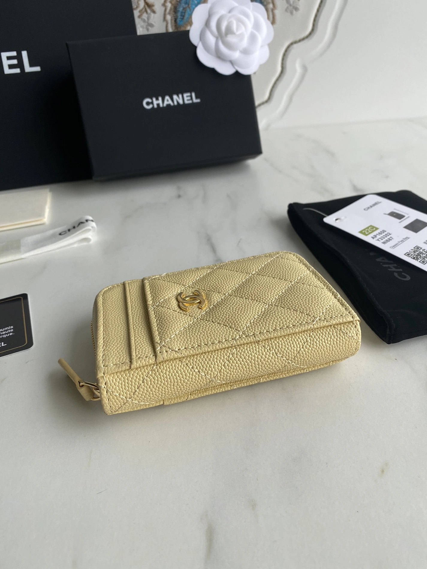 Stylish 2135 Chanel AAA Quality Wallets For Women - Image 3