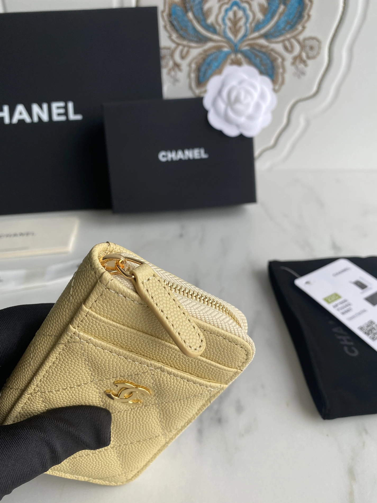 Stylish 2135 Chanel AAA Quality Wallets For Women - Image 4