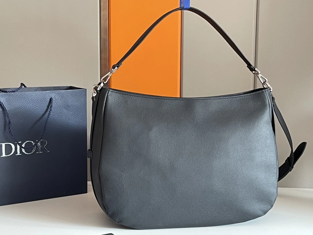 Stylish 6954 Christian Dior AAA Man Messenger Bags - Image 3