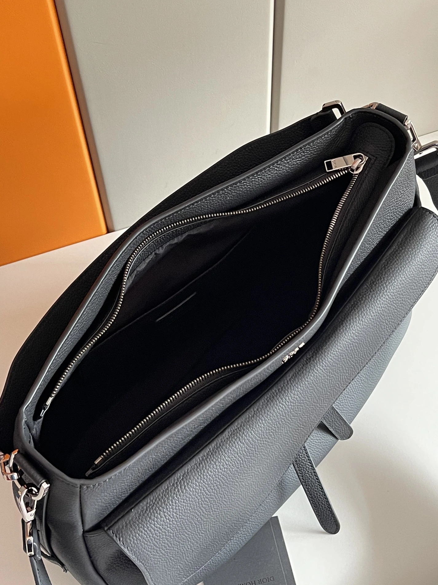 Stylish 6954 Christian Dior AAA Man Messenger Bags - Image 7