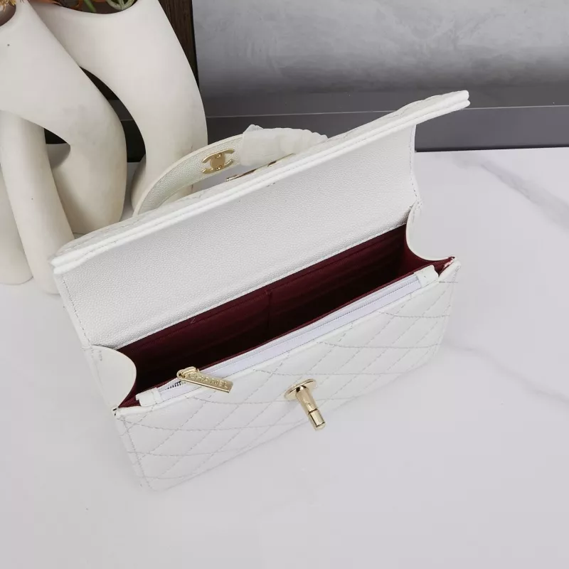 Timeless 7522 Chanel AAA Quality Messenger Bags For Women - Image 8