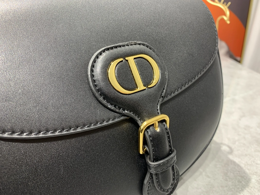 TopPick 9114 Christian Dior AAA Quality Messenger Bags For Women - Image 4