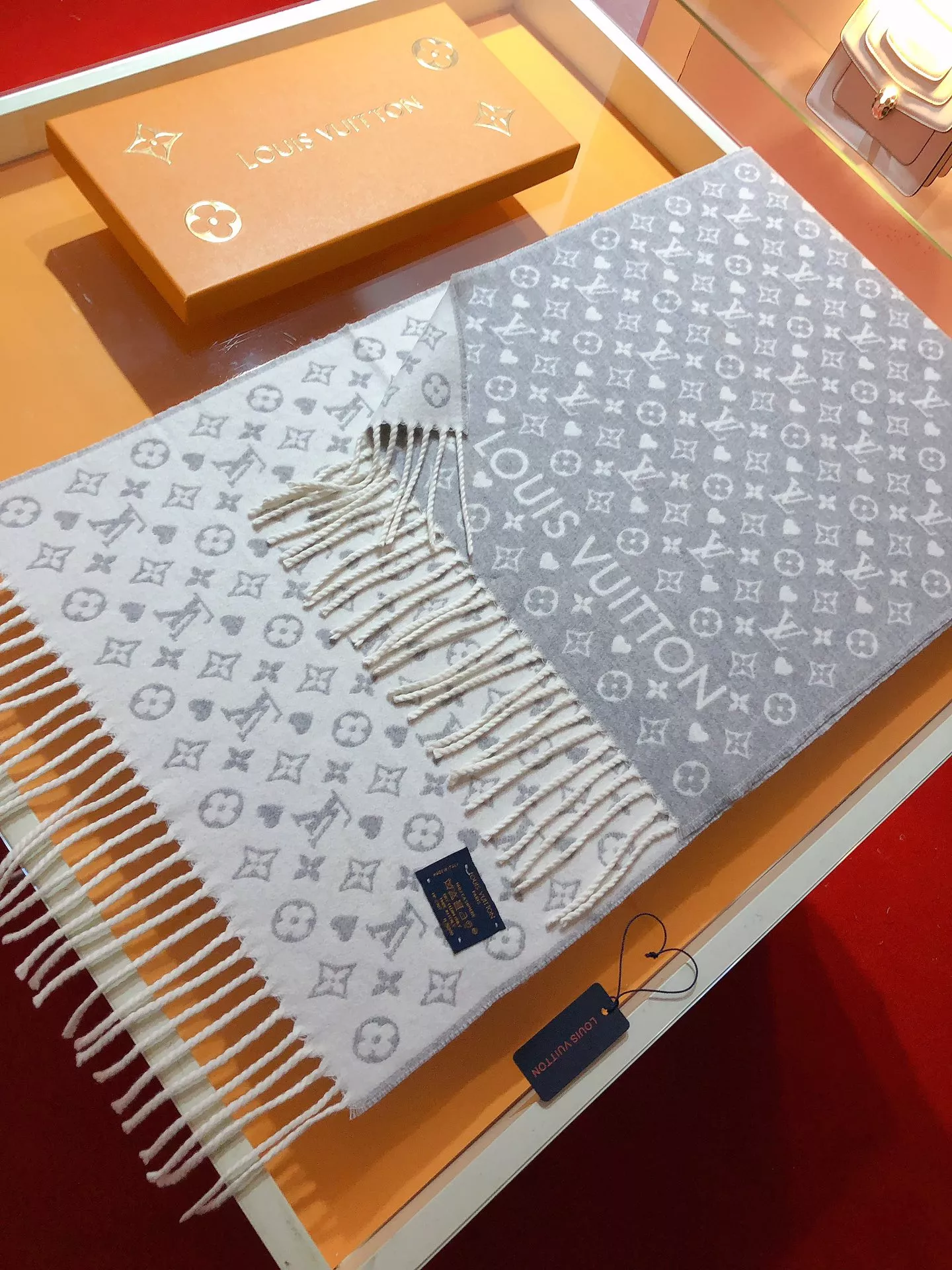 Trendsetting 5342 Louis Vuitton Scarf For Women