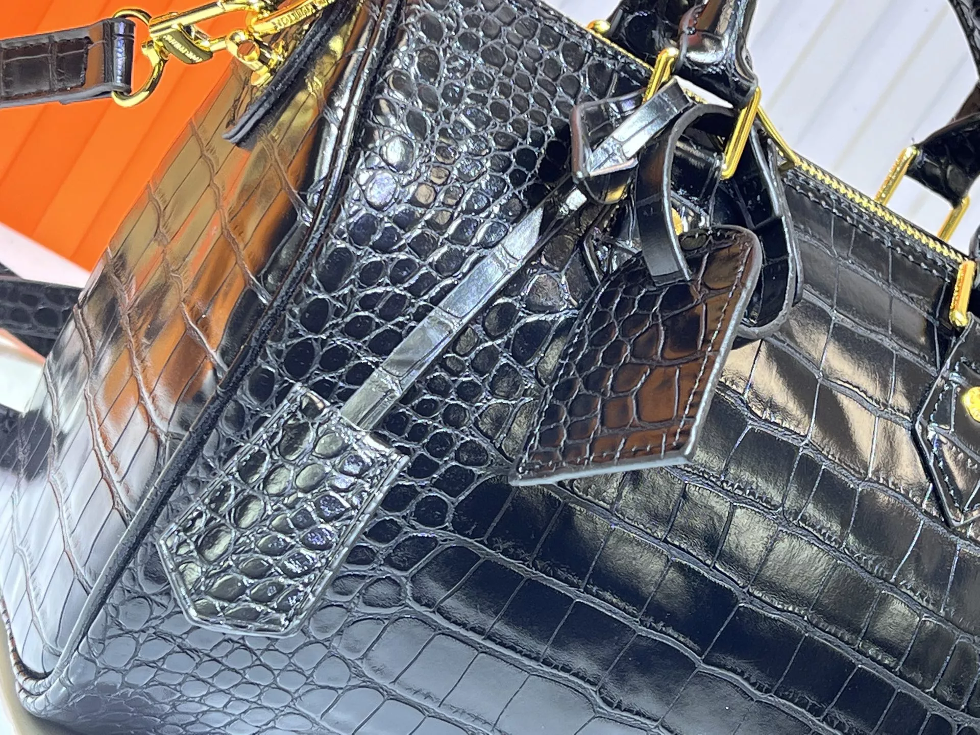 Trendsetting 5367 Louis Vuitton AAA Quality Handbags For Women - Image 7