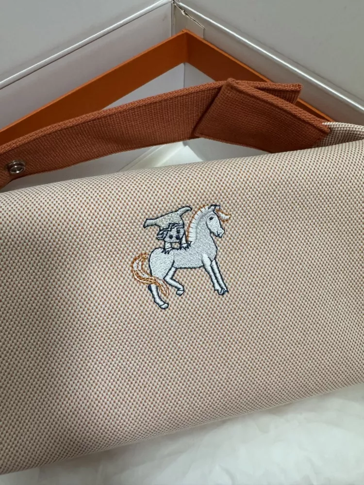 Trendsetting 5783 Hermes AAA Quality Handbags In Orange For Women - Image 3