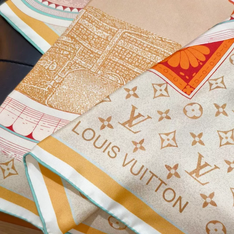 Trendy 1940 Louis Vuitton Silk Squares - Image 4
