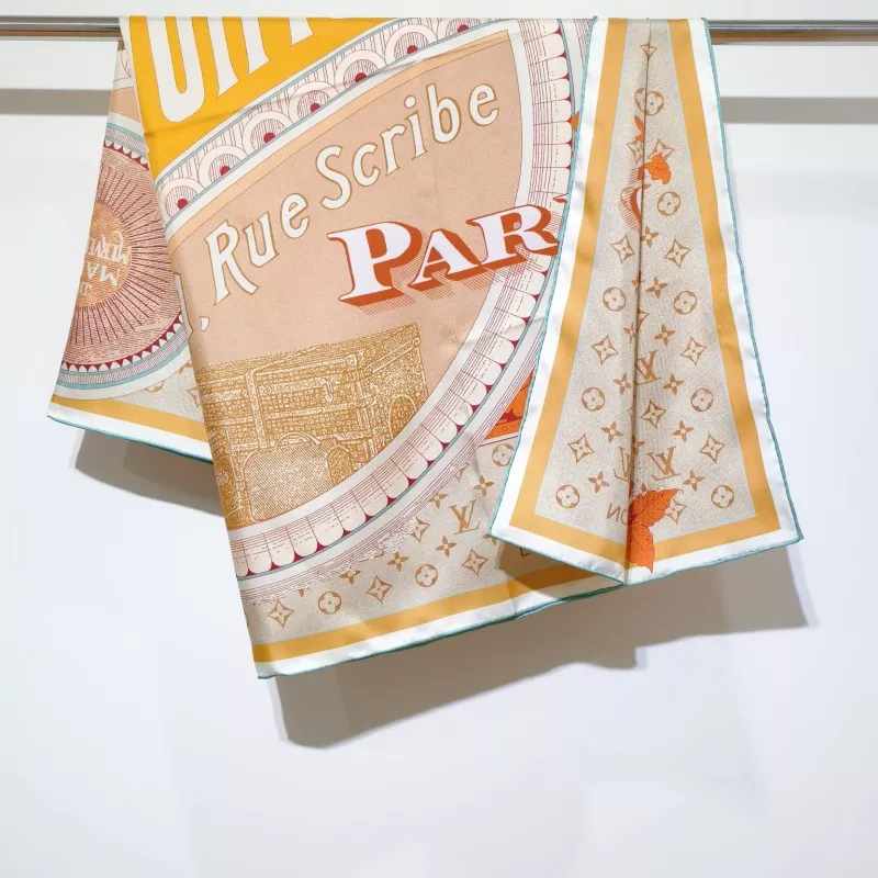 Trendy 1940 Louis Vuitton Silk Squares - Image 5