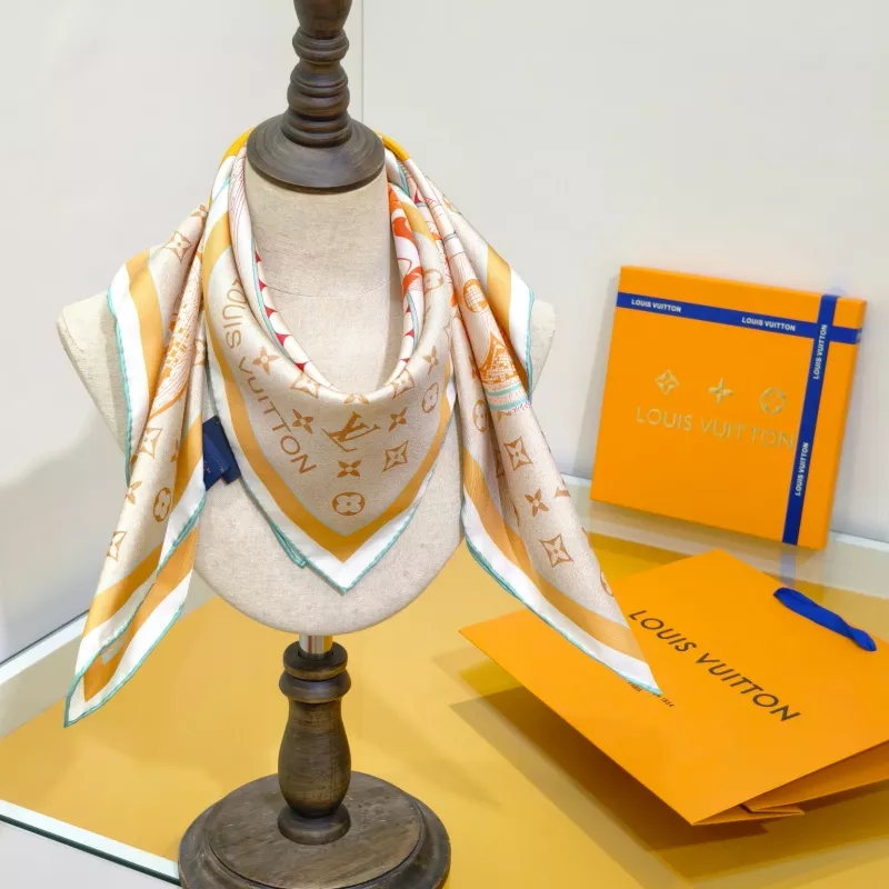 Trendy 1940 Louis Vuitton Silk Squares - Image 6
