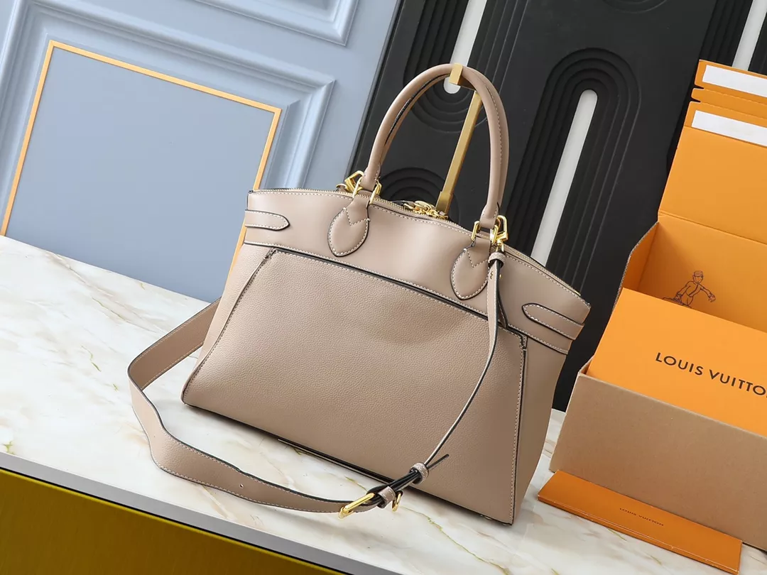 Unique 1008 Louis Vuitton AAA Quality Handbags For Women - Image 3