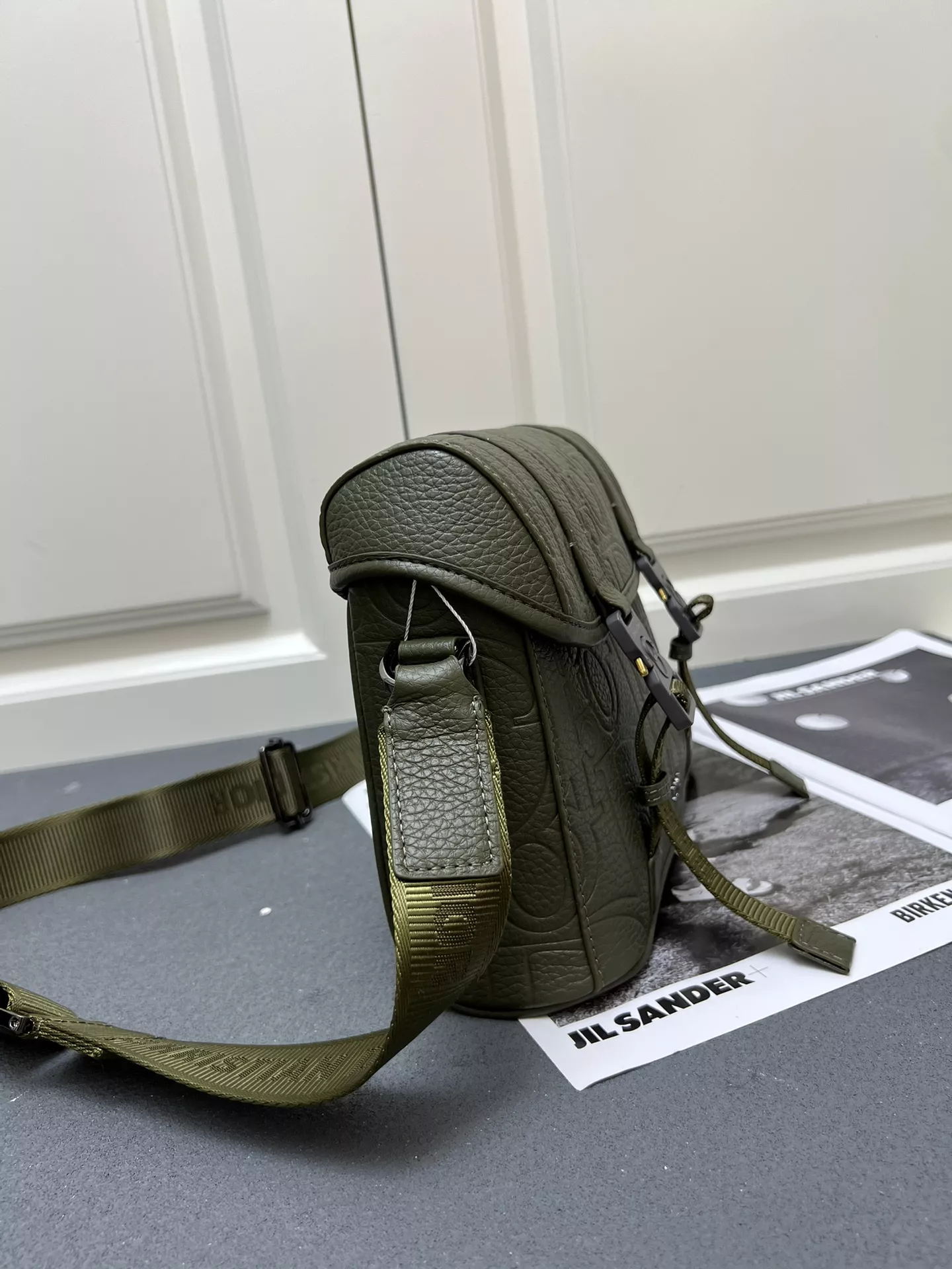 Unique 1489 Christian Dior AAA Man Messenger Bags - Image 3