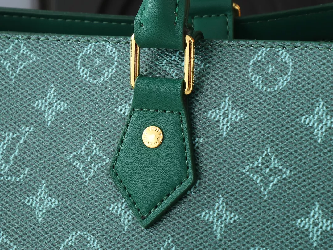 Unique 2090 Louis Vuitton AAA Quality Tote-Handbags For Women - Image 5