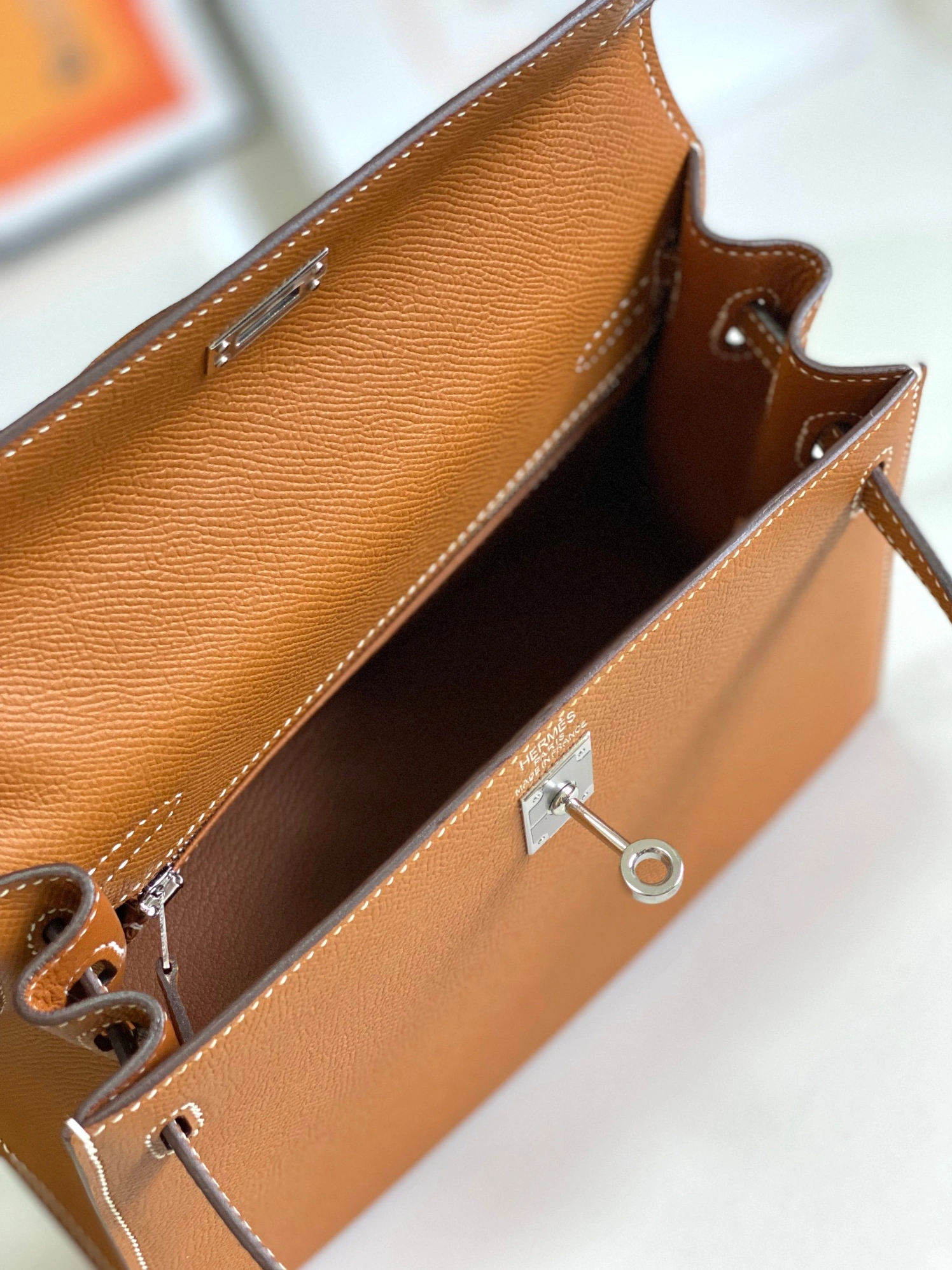 Unique 3834 Hermes AAA Quality Handbags For Women - Image 8