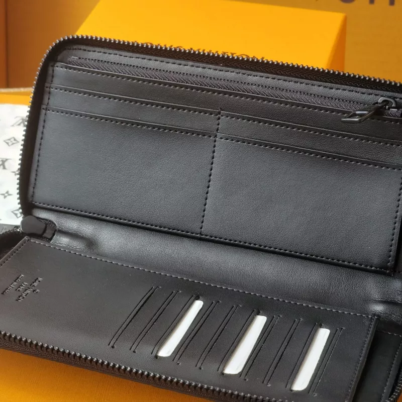 Unique 4964 Louis Vuitton AAA Quality Wallets For Men - Image 4