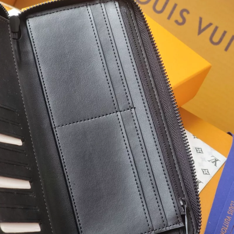 Unique 4964 Louis Vuitton AAA Quality Wallets For Men - Image 6