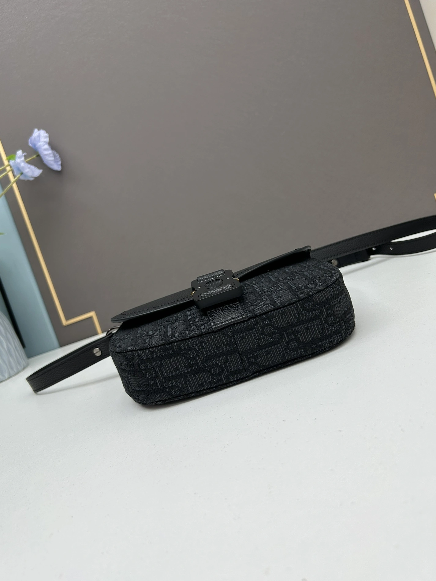 Unique 8986 Christian Dior AAA Quality Messenger Bags For Unisex - Image 5