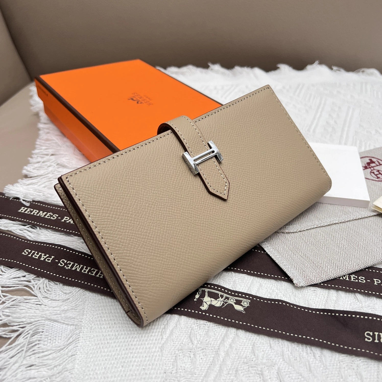 UrbanStyle 6398 Hermes AAA Quality Wallets - Image 4