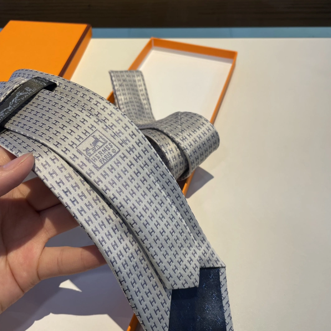 UrbanStyle 815 Hermes Necktie For Men - Image 5