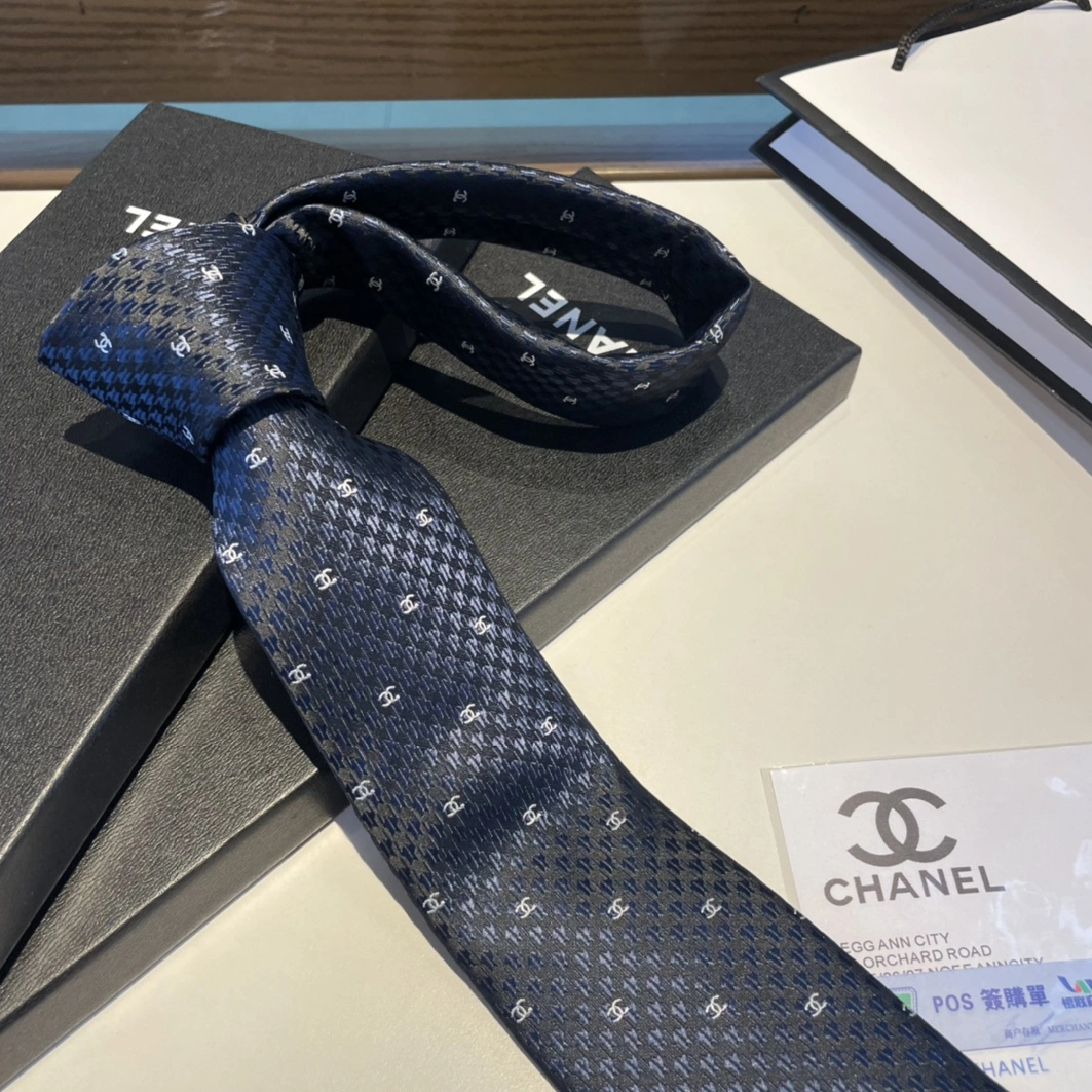 UrbanStyle 9835 Chanel Necktie For Men - Image 3