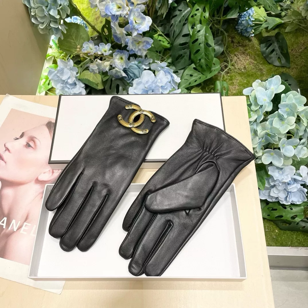 Versatile 2950 Chanel Gloves For Women - Image 4