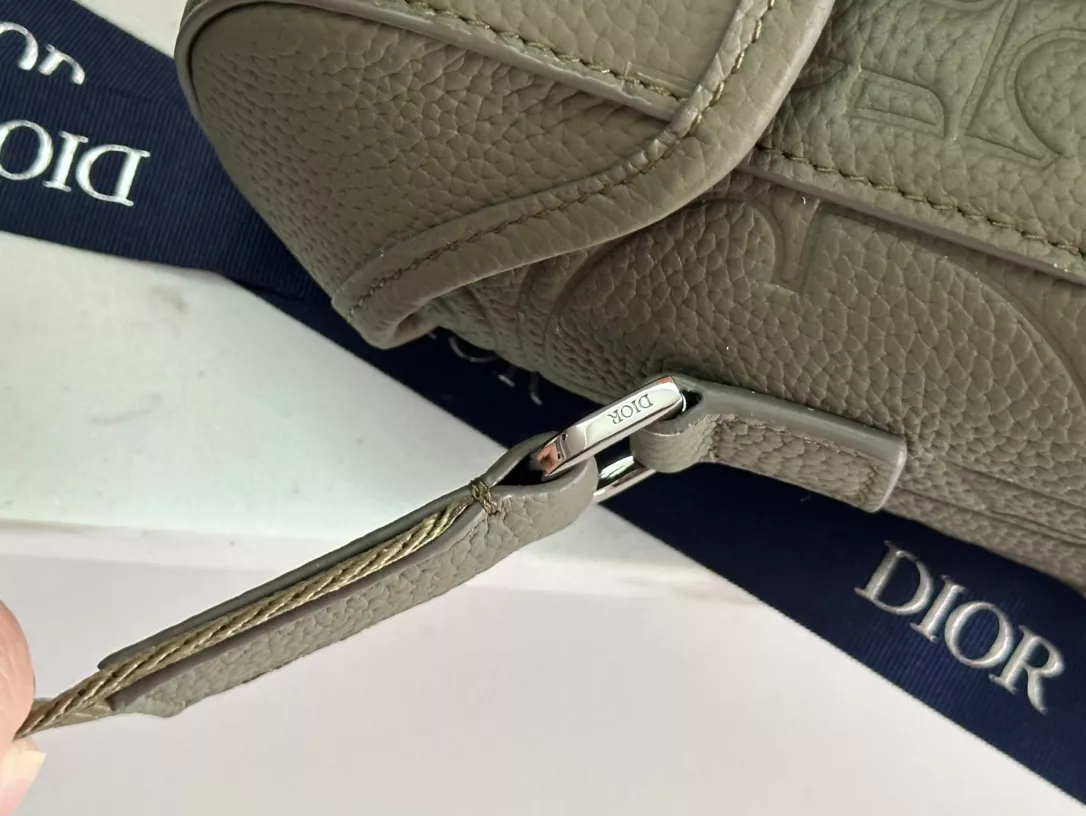 Versatile 5209 Christian Dior AAA Man Messenger Bags - Image 6