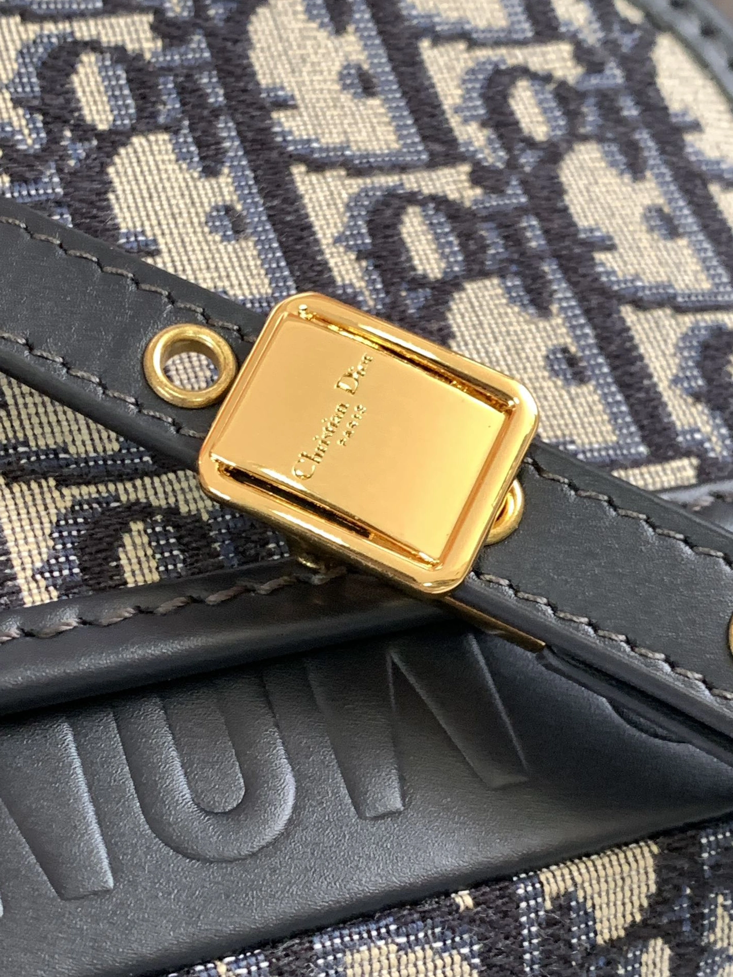 Versatile 9084 Christian Dior AAA Quality Messenger Bags For Women - Image 5