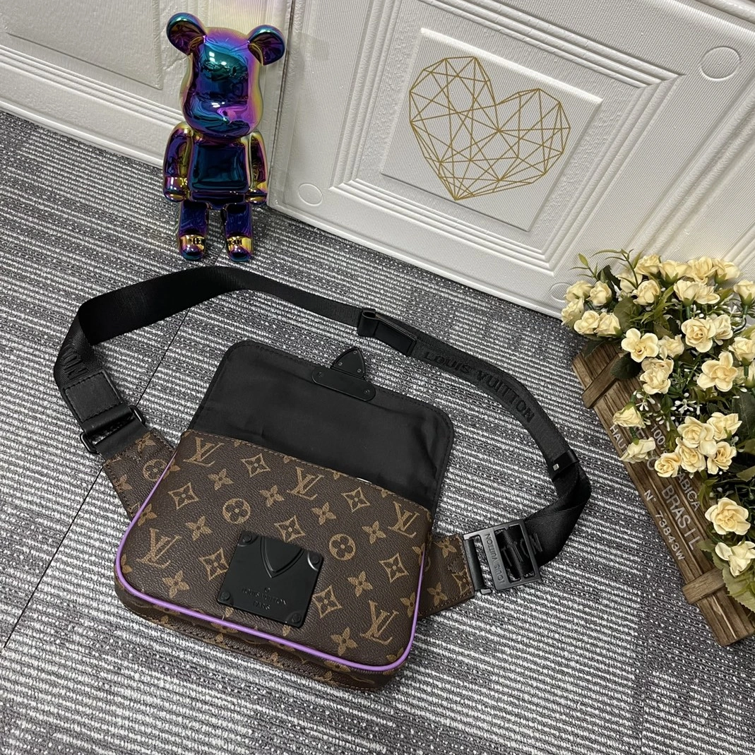 Vibrant 4597 Louis Vuitton LV AAA Quality Belt Bags - Image 4