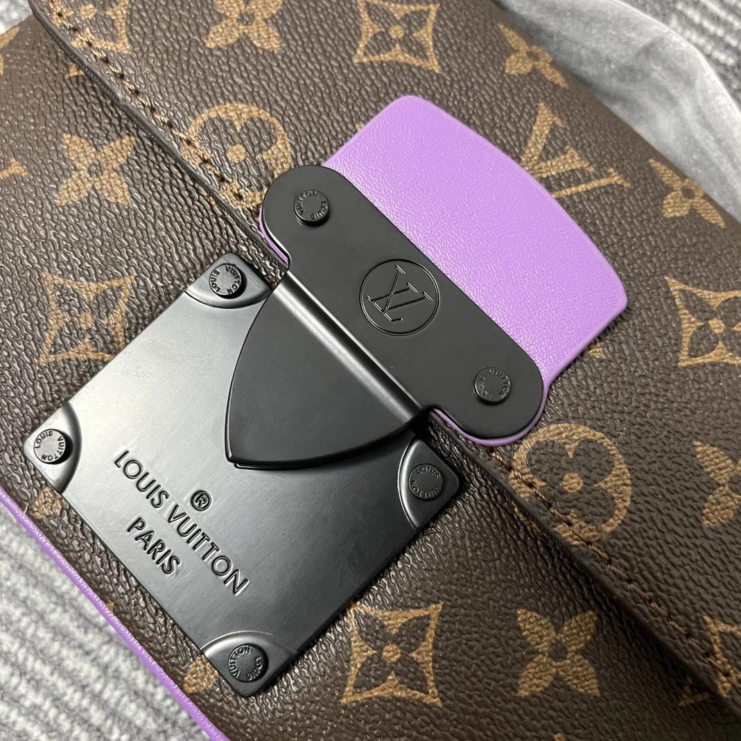 Vibrant 4597 Louis Vuitton LV AAA Quality Belt Bags - Image 5