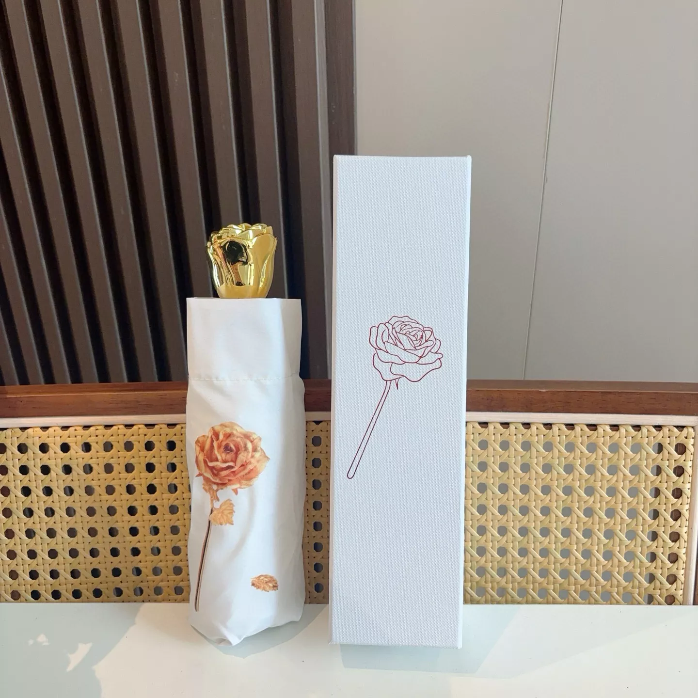 Vibrant 7617 Chanel Umbrellas - Image 4