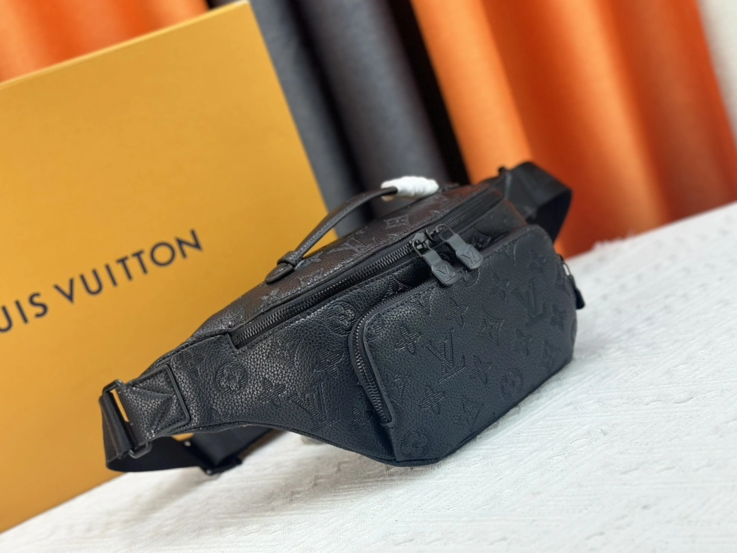 WellDesigned 2441 Louis Vuitton LV AAA Quality Belt Bags For Unisex - Image 3