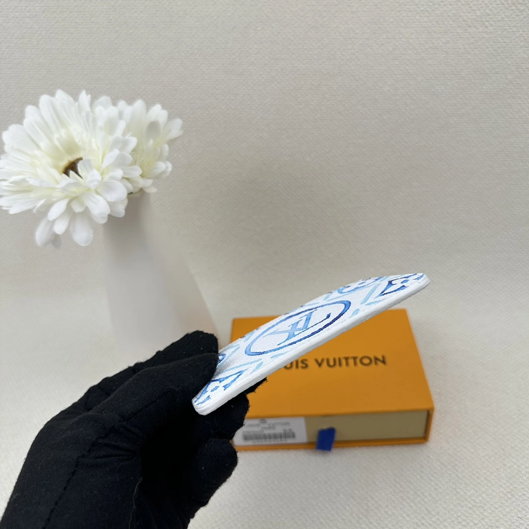 WellDesigned 6098 Louis Vuitton LV Card Case - Image 4