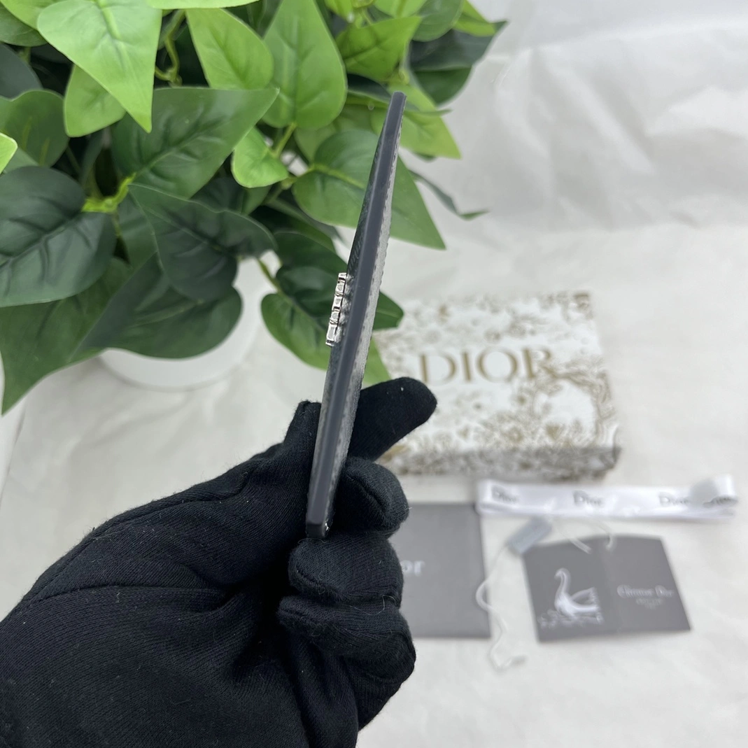 WellDesigned 8682 Christian Dior AAA Quality Card Case For Unisex - Image 3