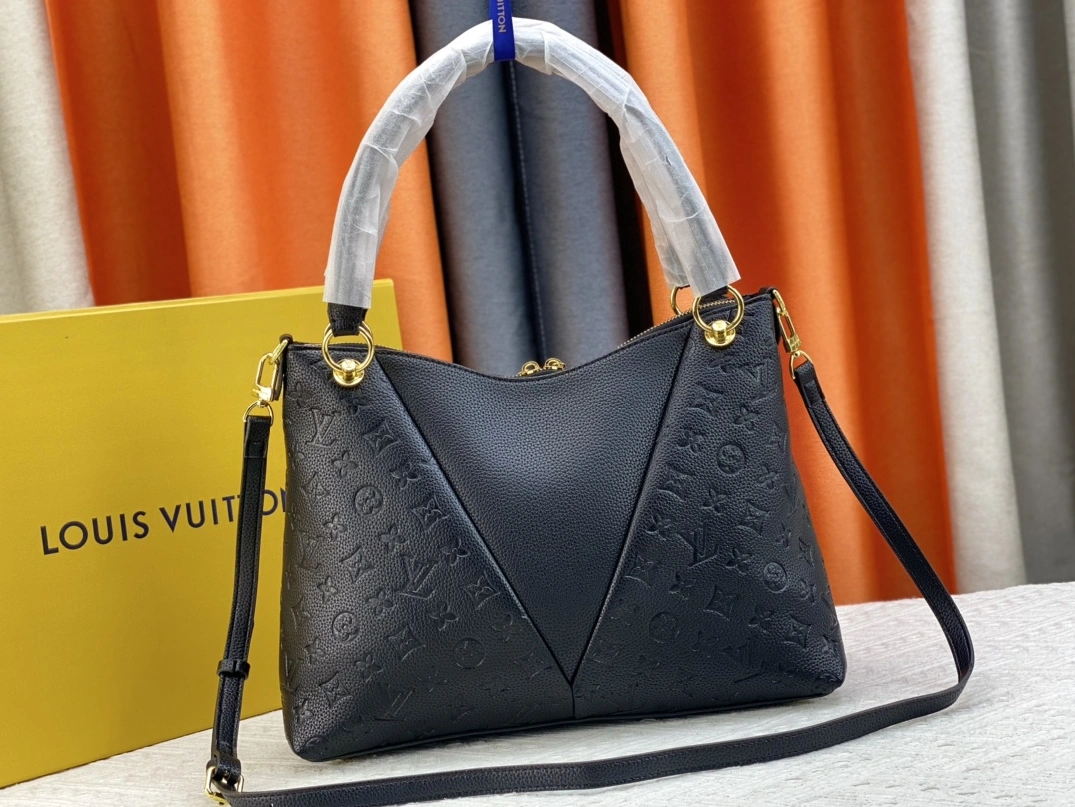 WellDesigned 939 Louis Vuitton AAA Quality Handbags For Women - Image 3