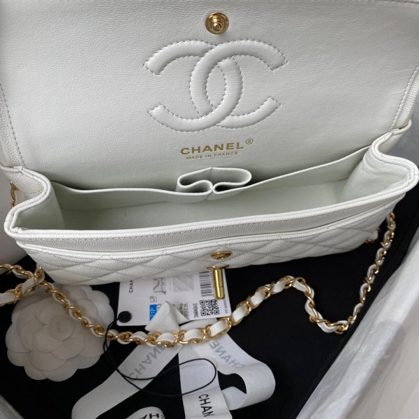 CHANEL FLAP BAG 23CM StreetReady 427 - Image 7