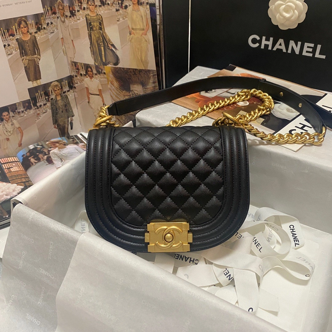 HighQuality CHANEL SMALL BOY MESSENGER BAG 205 - Image 4
