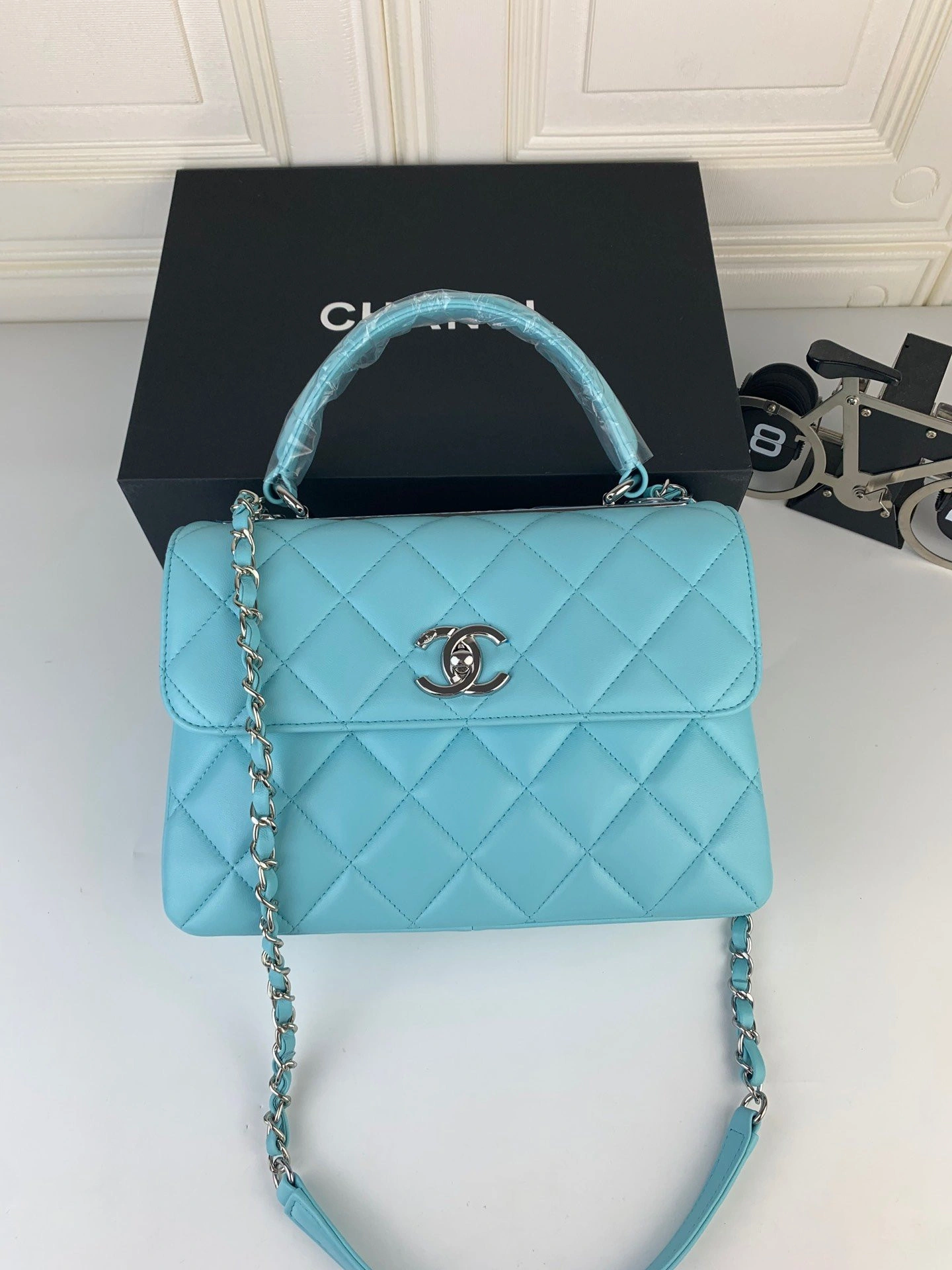 SmartChoice CHANEL TRENDY BAG 1070