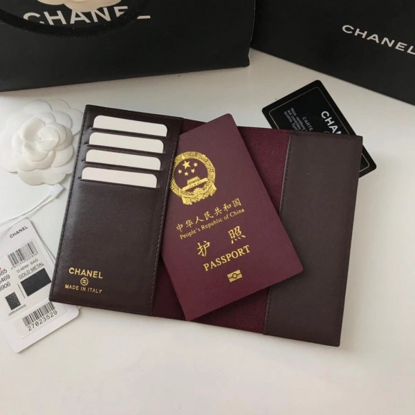 CHANEL PASSPORT HOLDER Comfortable 1822 - Image 4
