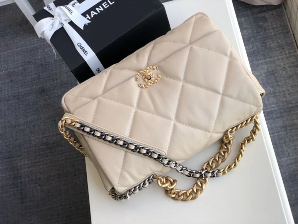 EasyMatch CHANEL 19 FLAP BAG 110 - Image 3