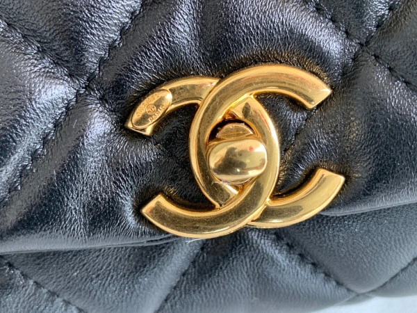 CHANEL FLAP BAG DailyWear 472 - Image 3