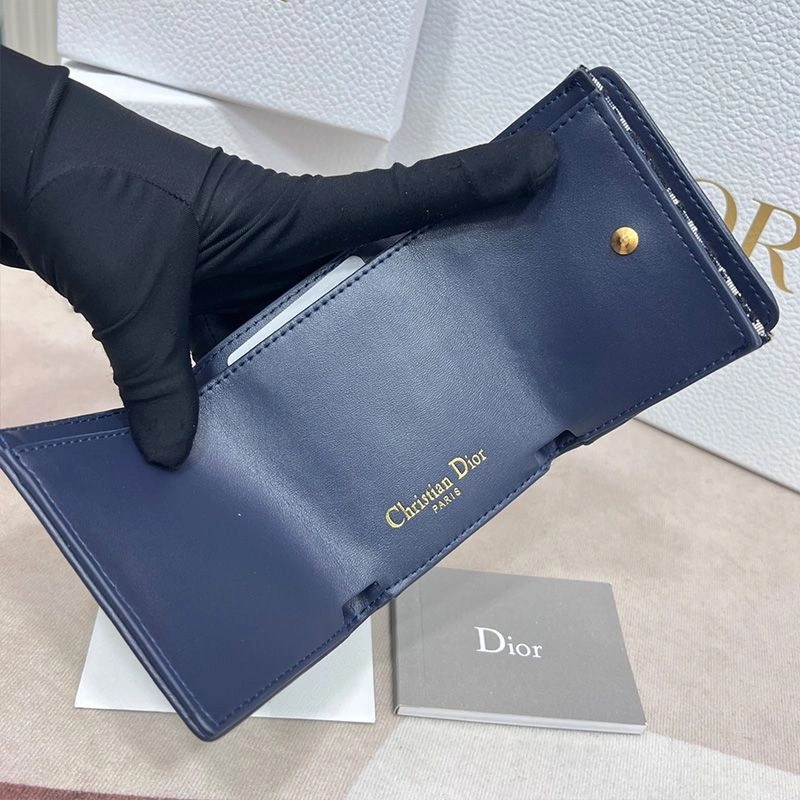 Dior 30 Montaigne Wallet Oblique Motif Canvas Blue - Image 4