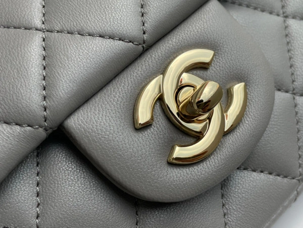 TopPick CHANEL MINI FLAP BAG WITH TOP HANDLE 998 - Image 6