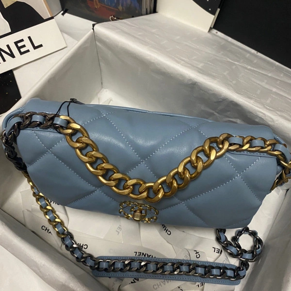 CHANEL 19 FLAP BAG StreetReady 73 - Image 5