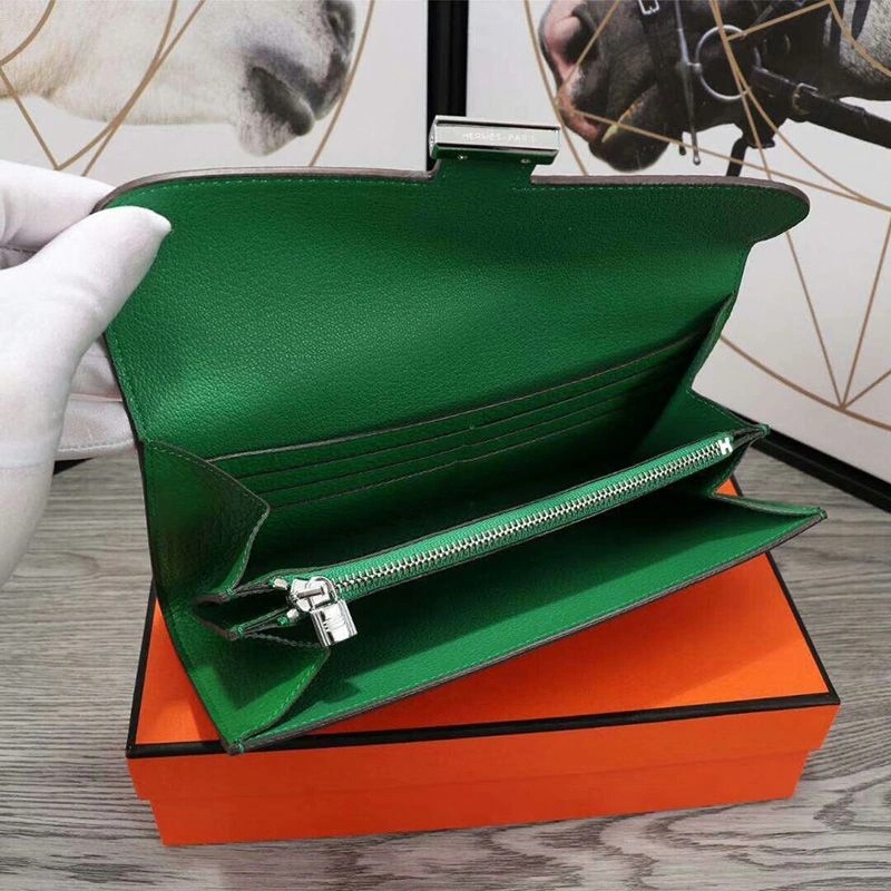 Hermes Constance Wallet Epsom Leather Palladium Hardware In Green - Image 3