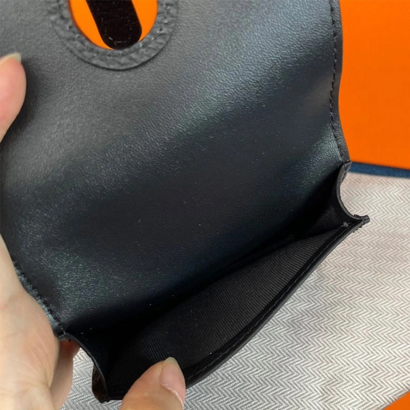 Hermes Dogon Card Holder Togo Leather Palladium Hardware In Black - Image 4