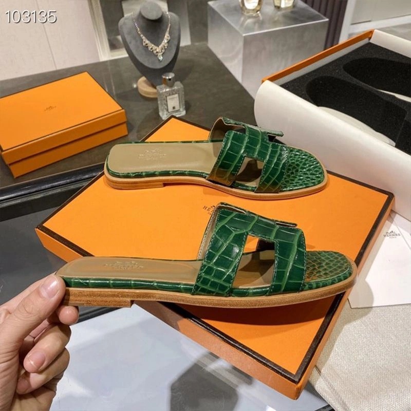 Hermes Oran Slides Women Alligator Leather In Green - Image 3