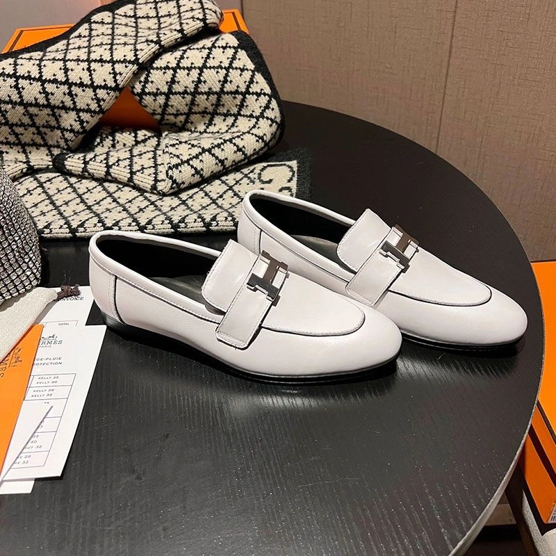 Hermes Paris Loafers Women Calfskin with H Buckle In White - Image 3