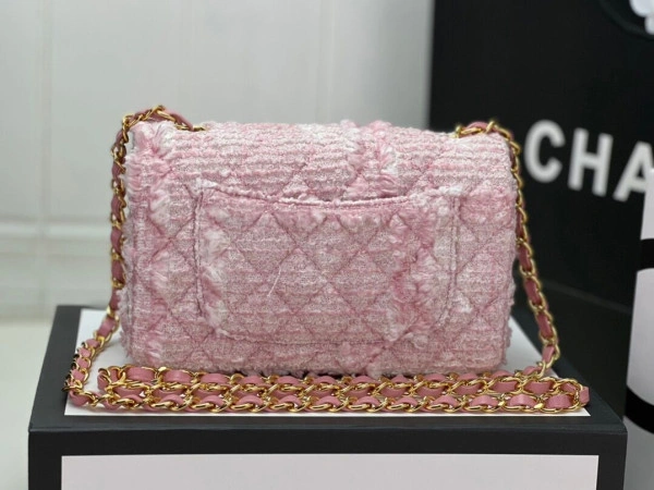 Fashionable CHANEL FLAP BAG 373 - Image 8