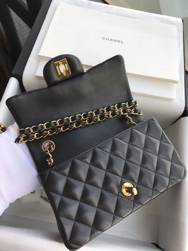 CHANEL FLAP BAG HighQuality 741 - Image 9