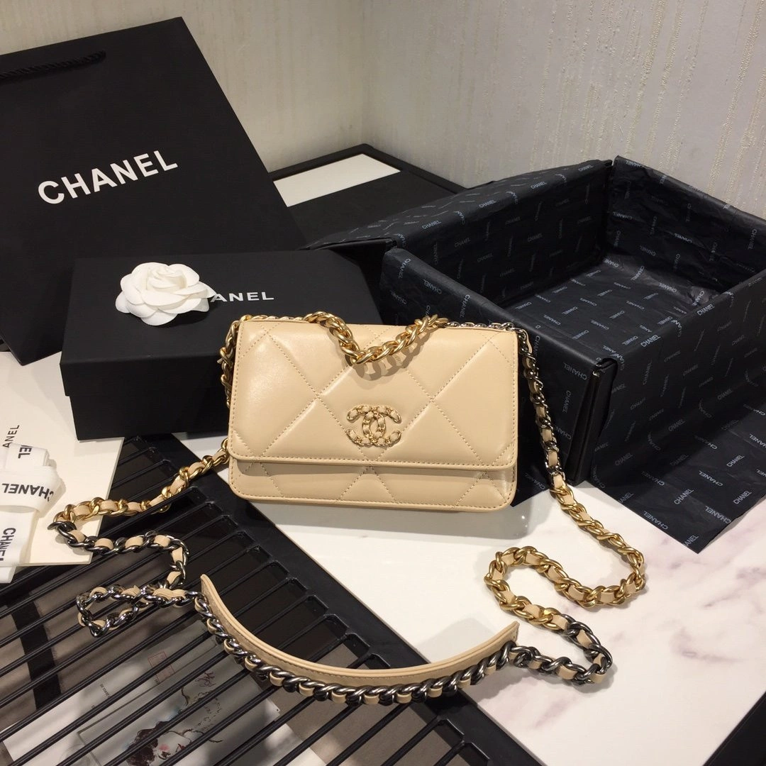 Affordable CHANEL CHAIN WALLET 1389